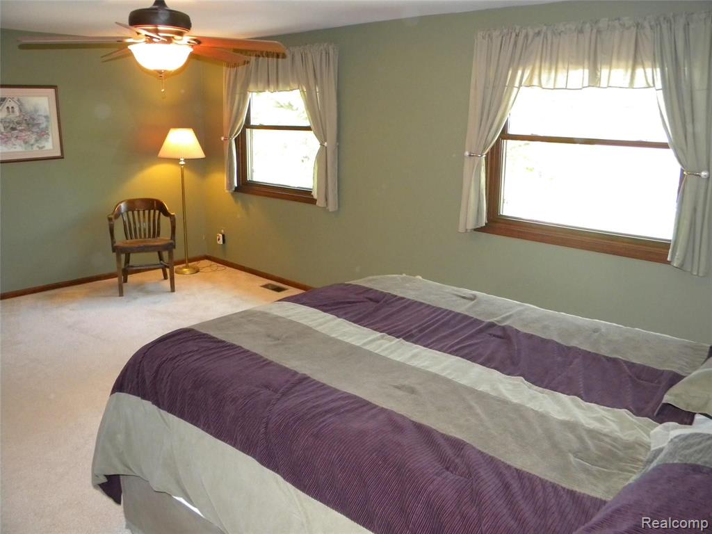 3715 Hazelton Avenue Rochester Hills, MI 48307 - Photo 21 of 52