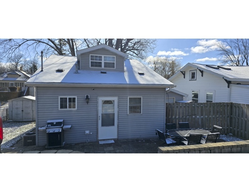 43247 North Grandview Ter  