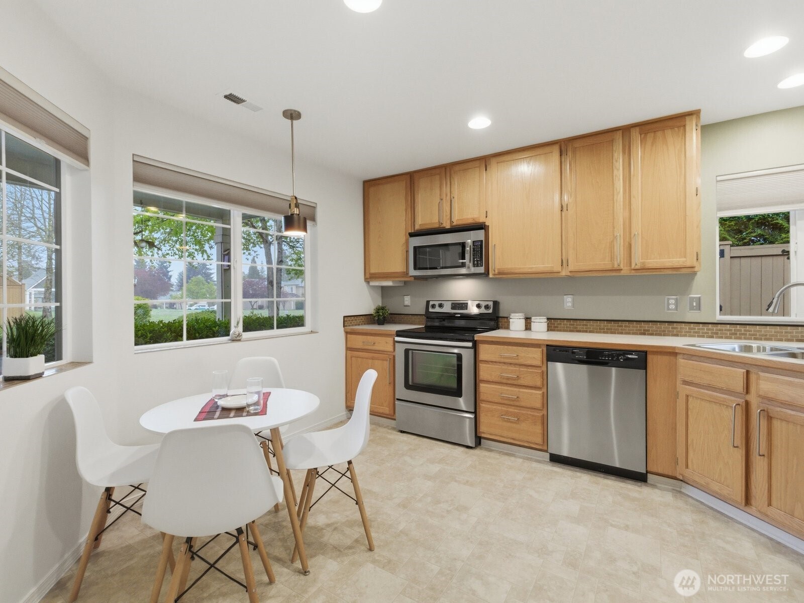1430 West Casino Road, Unit 241 Everett, WA 98204 - Photo 13 of 33