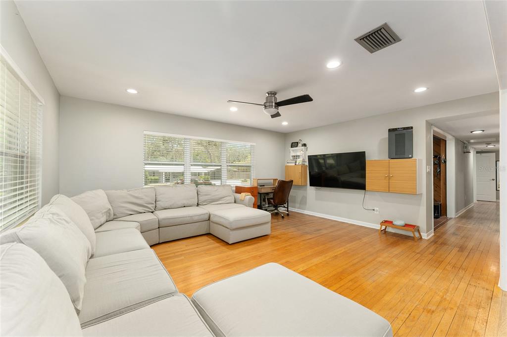 3826 Southwest 2nd Avenue Gainesville, FL 32607 - Photo 7 of 44