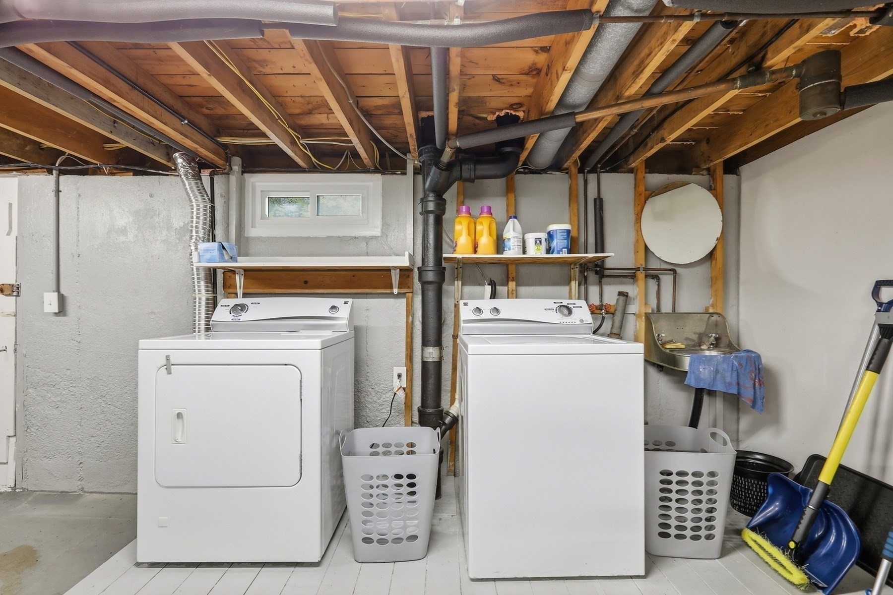 4 Claire Road Amesbury, MA 01913 - Photo 10 of 12 Gallery Image 10