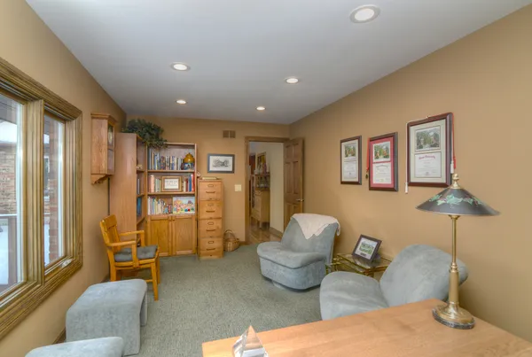 $849,900 | 400 Cardinal Drive, Bloomingdale, IL 60108