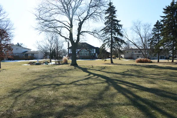 $849,900 | 400 Cardinal Drive, Bloomingdale, IL 60108