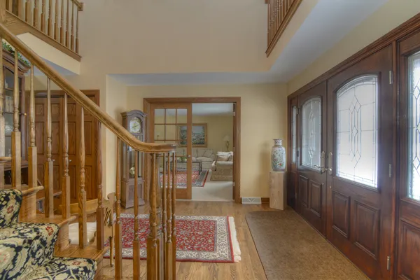 $849,900 | 400 Cardinal Drive, Bloomingdale, IL 60108
