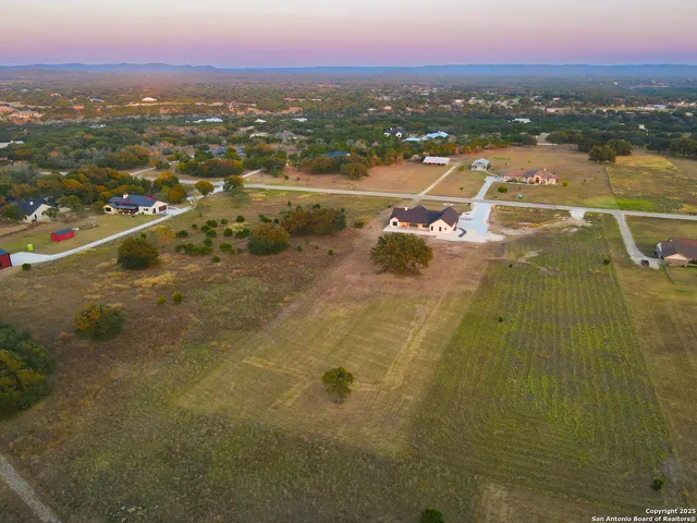 $759,500 | 344 Buckskin Trail, Bandera, TX 78003