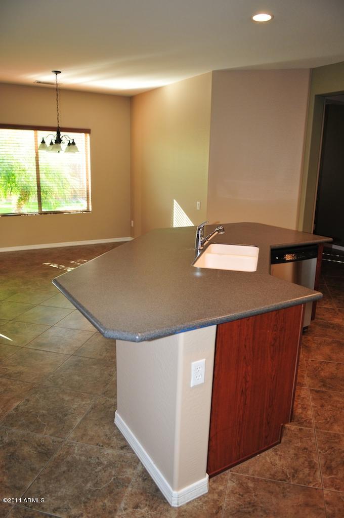 2023 West Kathleen Road Phoenix, AZ 85023 - Photo 25 of 70 BAS_6534