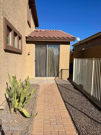 $2,995 | 2427 West Eagle Feather Road, Phoenix, AZ 85085
