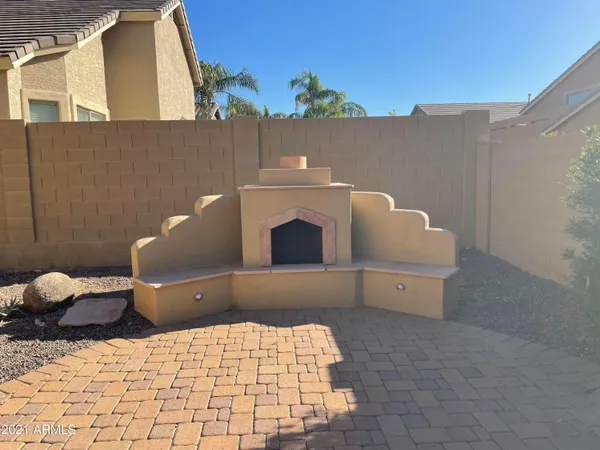 $2,995 | 2427 West Eagle Feather Road, Phoenix, AZ 85085