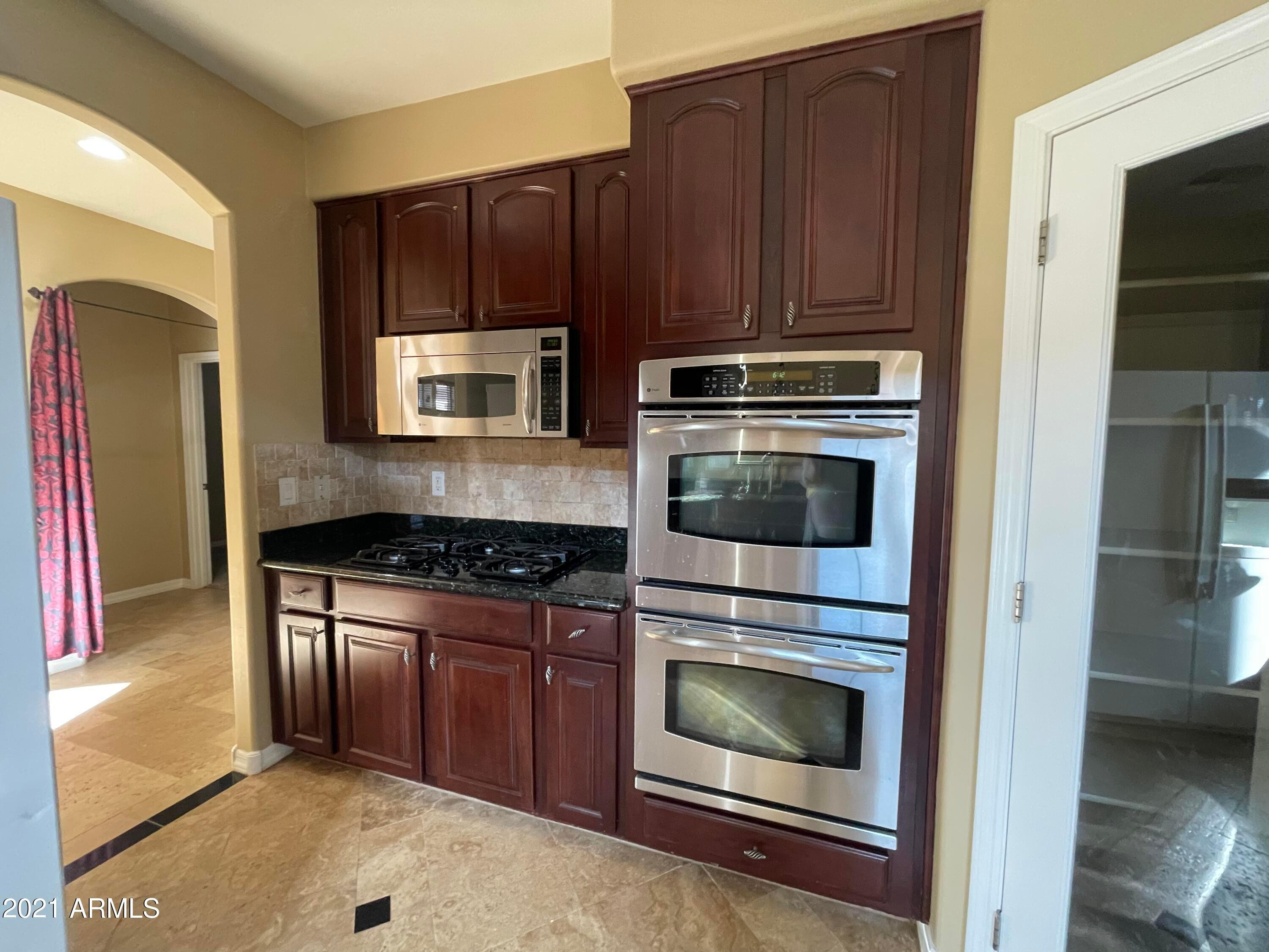 2427 West Eagle Feather Road Phoenix, AZ 85085 - Photo 10 of 36 Photo #10