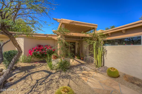 $1,350,000 | 1049 North Boulder Drive, Carefree, AZ 85377