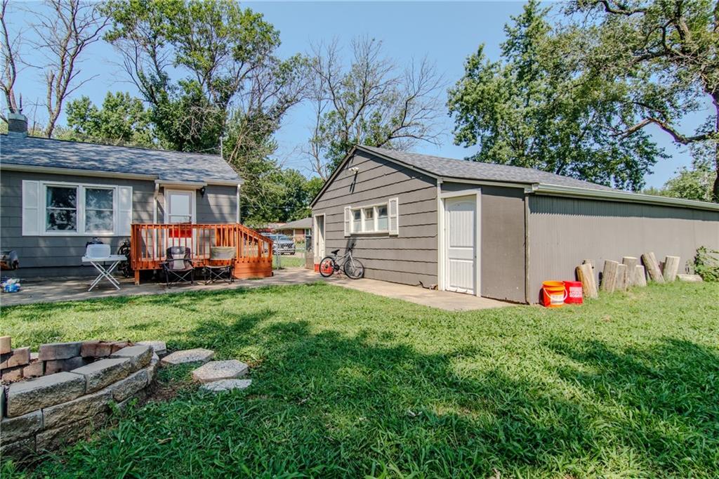 409 South High Street Butler, MO 64730 - Photo 27 of 29 Gallery Image 27