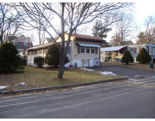 9 Lamplighter Lane Springfield, MA 01119 - Photo 1 of 1 Gallery Image 1