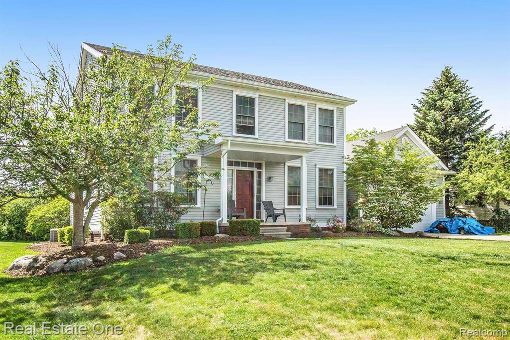 20877 Gill Road Farmington Hills, MI 48335 - Photo 1 of 32