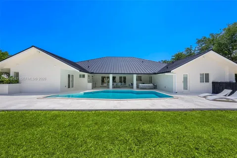 $2,895,000 | 9201 Southwest 102nd Street, Miami, FL 33176