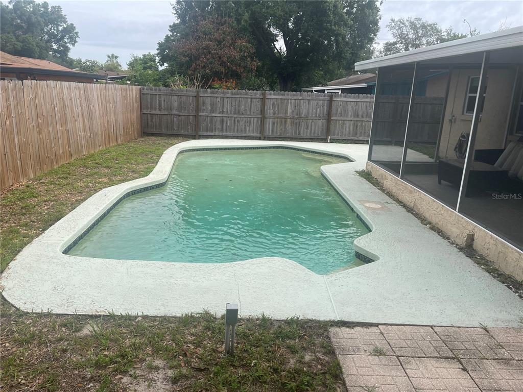 906 Essex Road Brandon, FL 33510 - Photo 13 of 16
