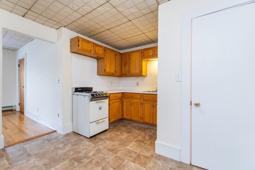 19-1 Spring Street, Unit 1 Stoneham, MA 02180 - Photo 9 of 38