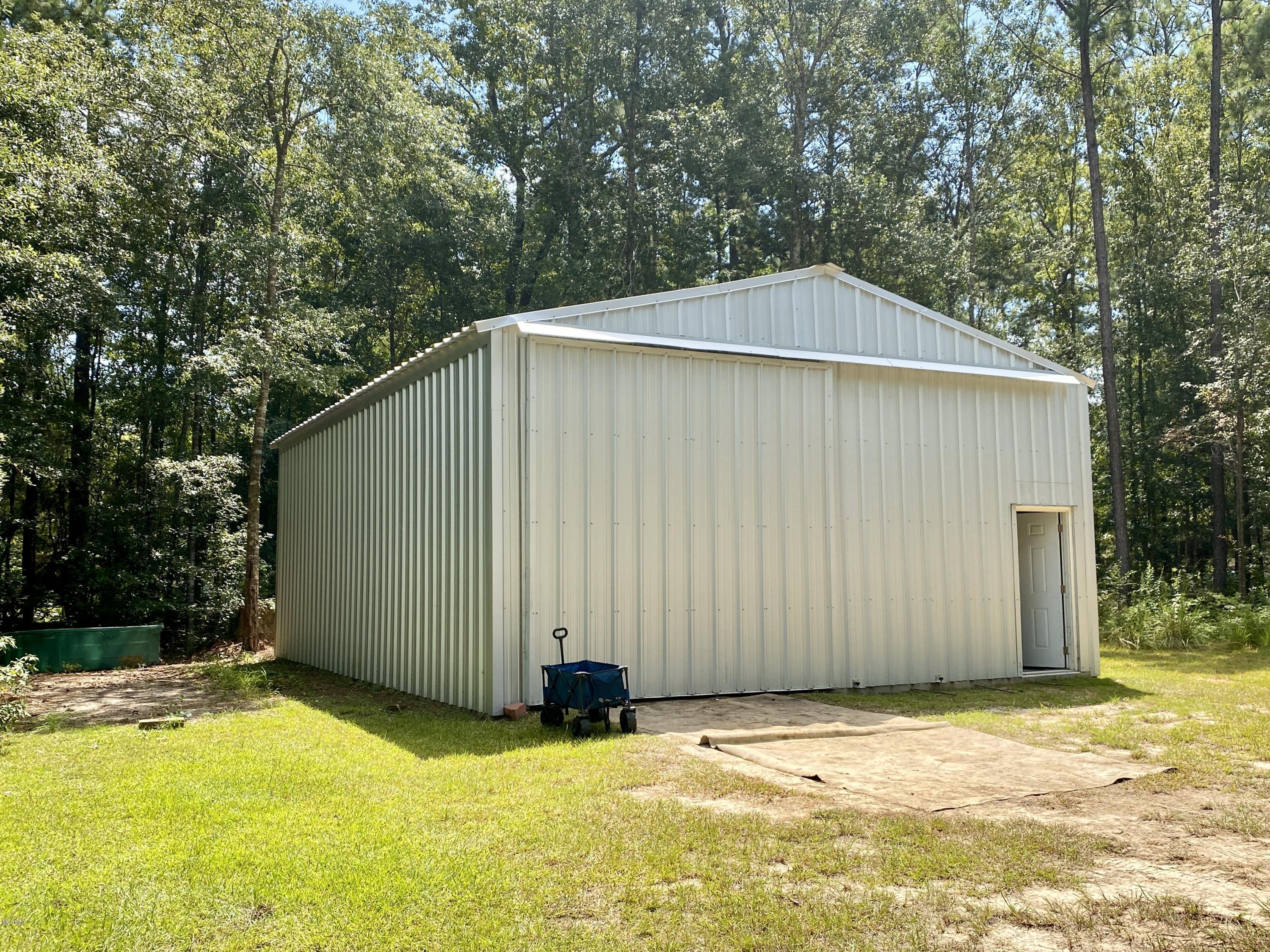 34 Homer Spiers Road Picayune, MS 39466 - Photo 8 of 33 IMG_5827