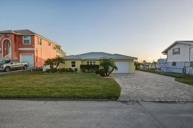 $550,000 | 3288 Minnow Creek Drive, Hernando Beach, FL 34607