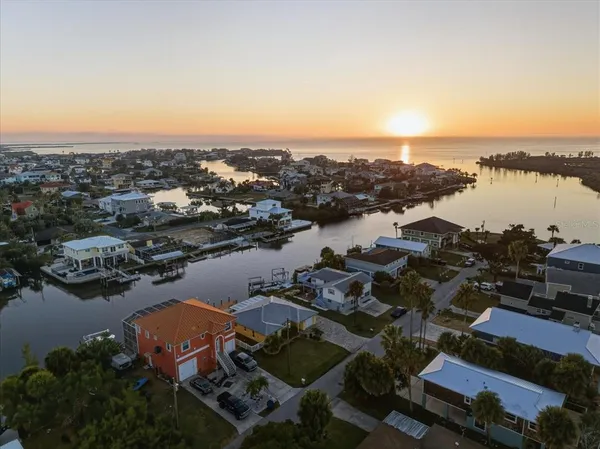 $550,000 | 3288 Minnow Creek Drive, Hernando Beach, FL 34607