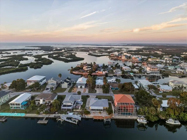 $550,000 | 3288 Minnow Creek Drive, Hernando Beach, FL 34607