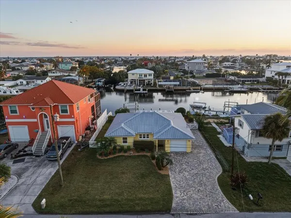$550,000 | 3288 Minnow Creek Drive, Hernando Beach, FL 34607