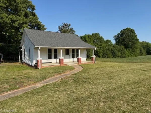 $1,200 | 1575 North Carolina Highway 150, Reidsville, NC 27320