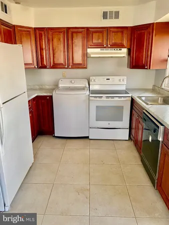 $3,000 | 101 Somerset Drive, Willingboro, NJ 08046