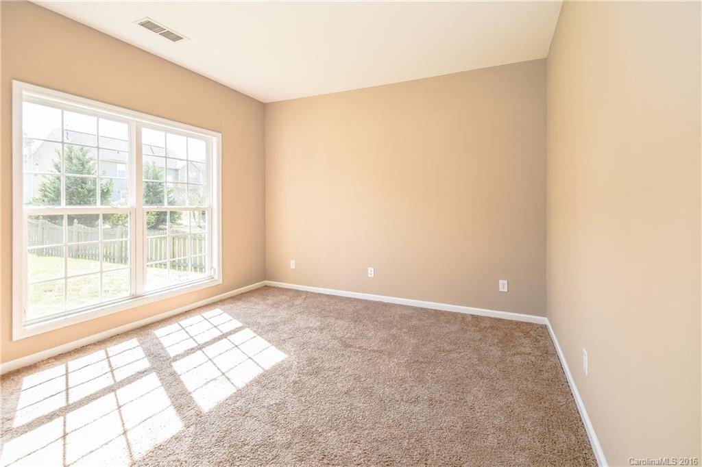 10601 Greenhead View Road Charlotte, NC 28262 - Photo 8 of 24 Gallery Image 8