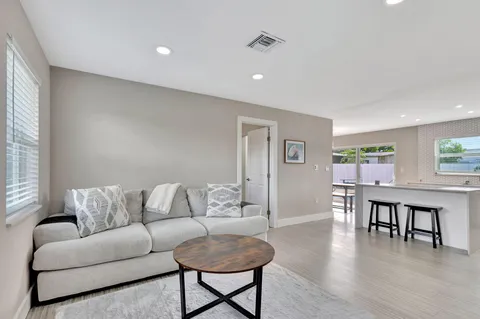 $524,900 | 9518 Keating Drive, Palm Beach Gardens, FL 33410