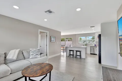 $524,900 | 9518 Keating Drive, Palm Beach Gardens, FL 33410