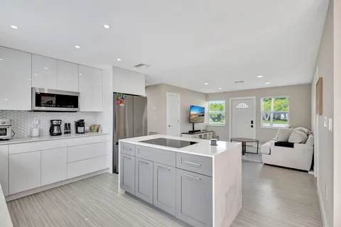 $524,900 | 9518 Keating Drive, Palm Beach Gardens, FL 33410