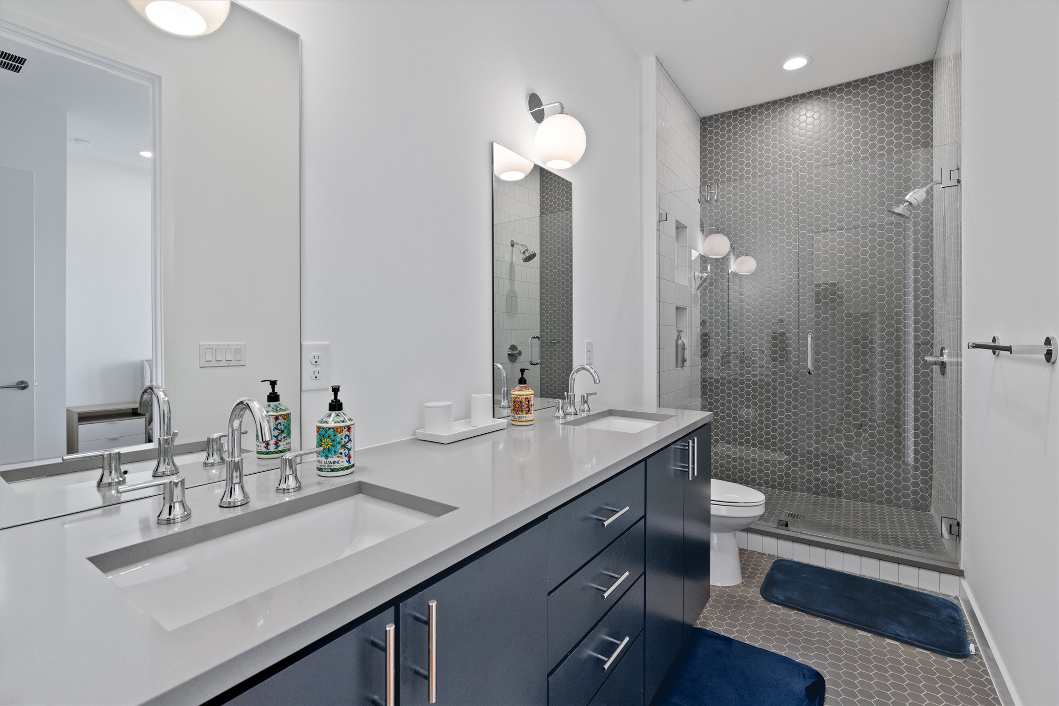 6020 Springdale Road, Unit 10 Austin, TX 78723 - Photo 18 of 23