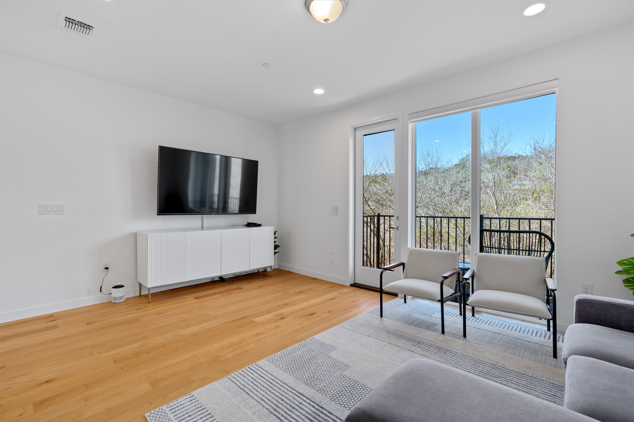 6020 Springdale Road, Unit 10 Austin, TX 78723 - Photo 2 of 23