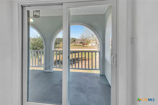 a view of livingroom with furniture