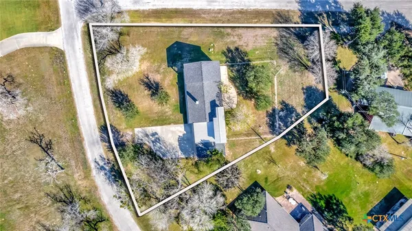 $547,750 | 445 Lakeshore Drive, Victoria, TX 77905