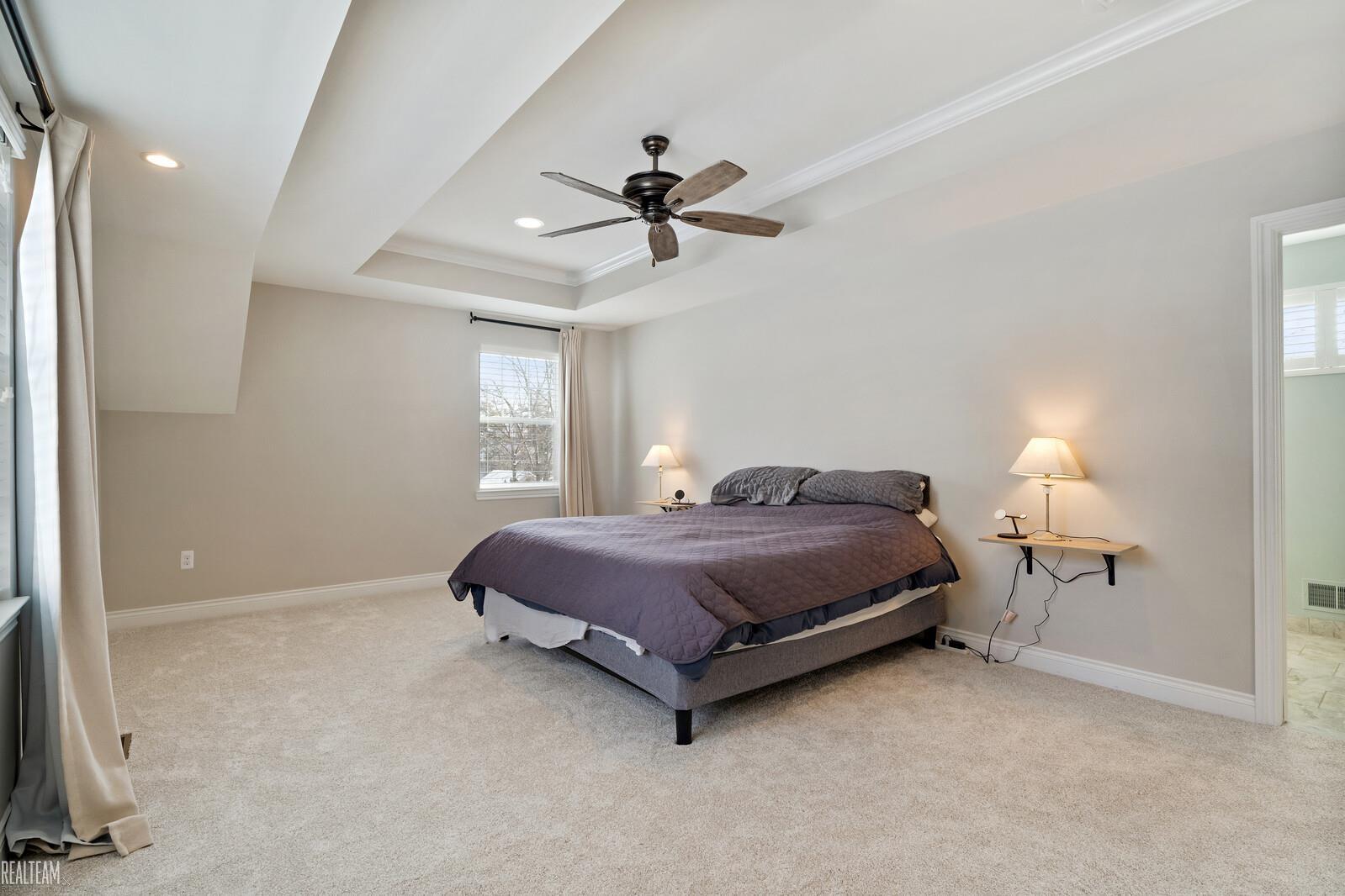 819 1st Street Rochester, MI 48307 - Photo 27 of 47 50131629-0cb6a5fb-c197-4050-a737-731e034b2316.JPG