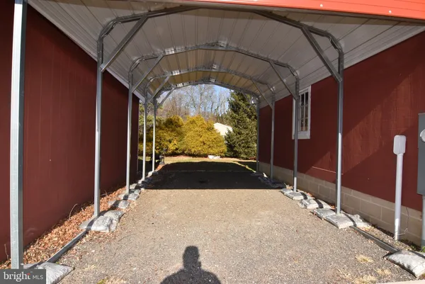 a view of outdoor space yard and porch