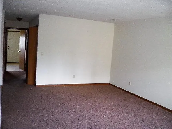 $1,300 | 626 West 8th Street, Unit A, New Richmond, WI 54017