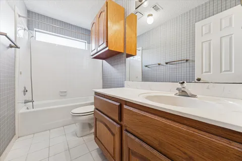 $369,000 | 5604 St Paul Street, Bellaire, TX 77401