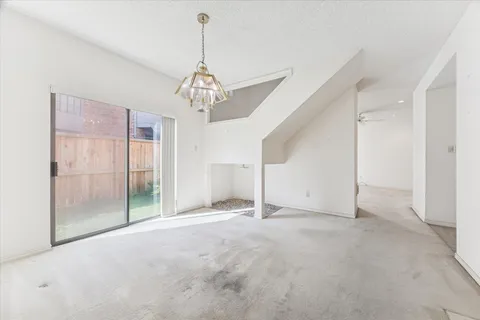 $369,000 | 5604 St Paul Street, Bellaire, TX 77401