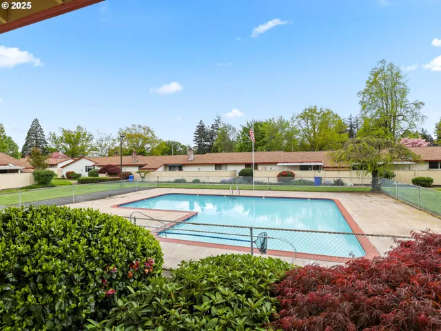 $190,000 | 14967 Southeast Grant Court, Portland, OR 97233