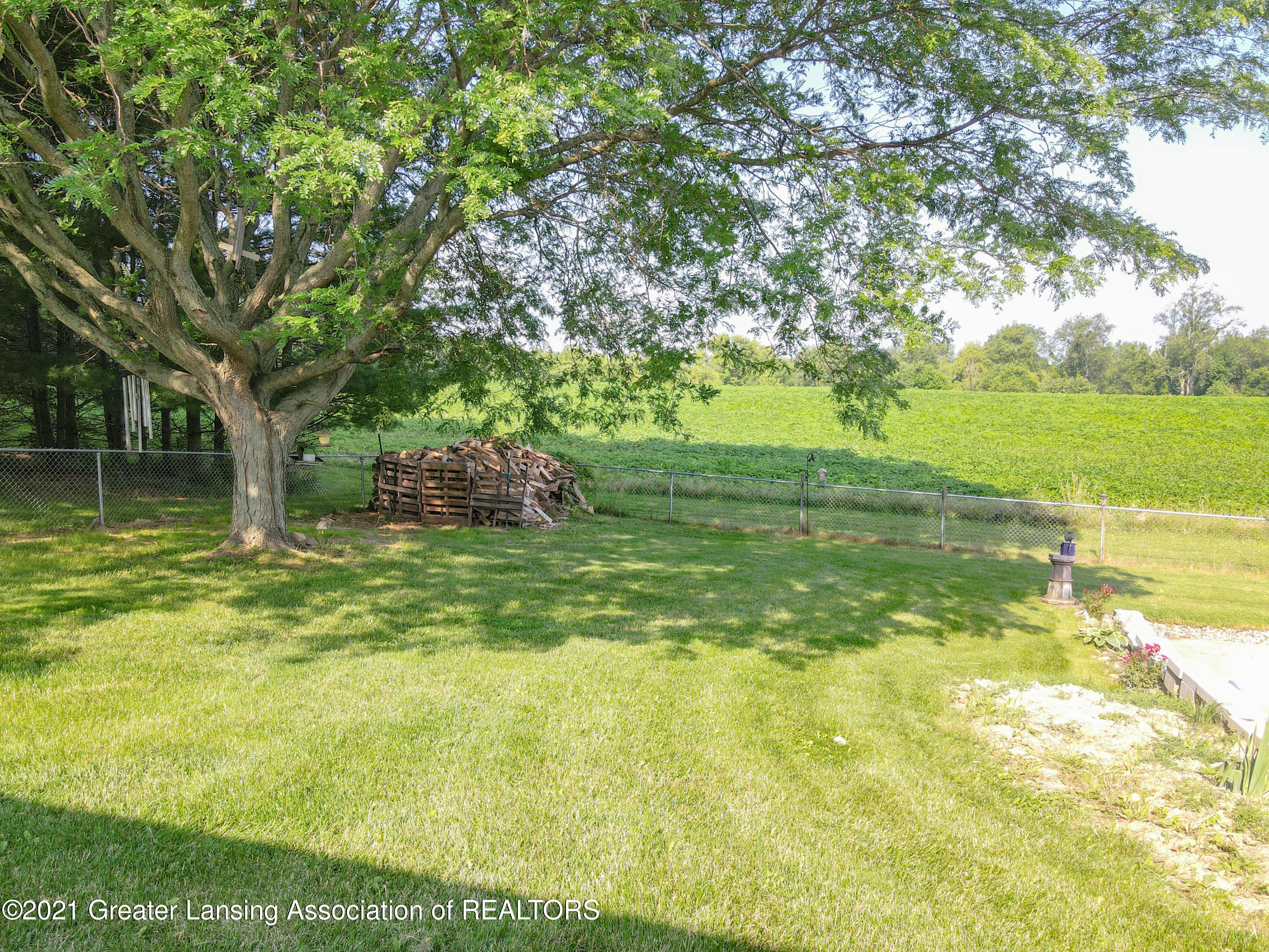 2353 North Hartel Road Charlotte, MI 48813 - Photo 37 of 41 2352_N_Hartel_Rd-40