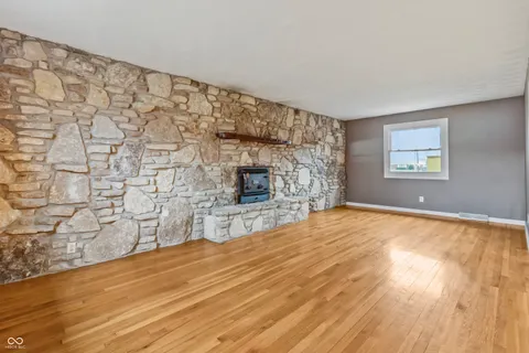 $299,900 | 10190 North Balfer Drive East, Fortville, IN 46040