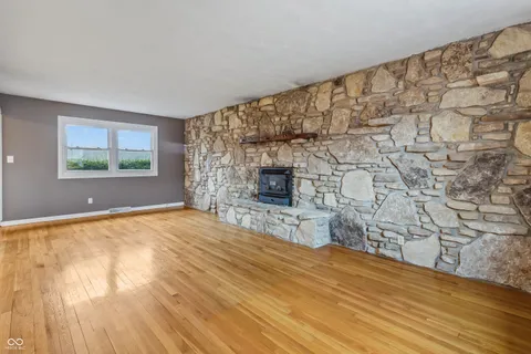 $299,900 | 10190 North Balfer Drive East, Fortville, IN 46040