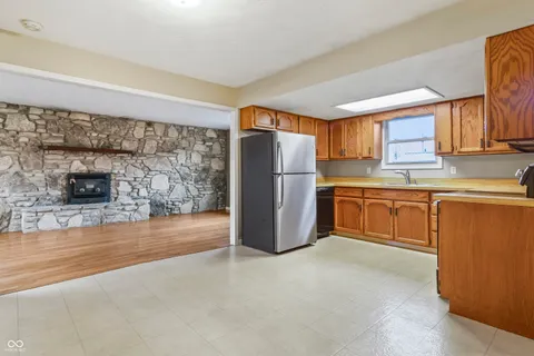 $299,900 | 10190 North Balfer Drive East, Fortville, IN 46040