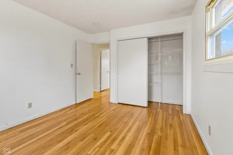 $299,900 | 10190 North Balfer Drive East, Fortville, IN 46040