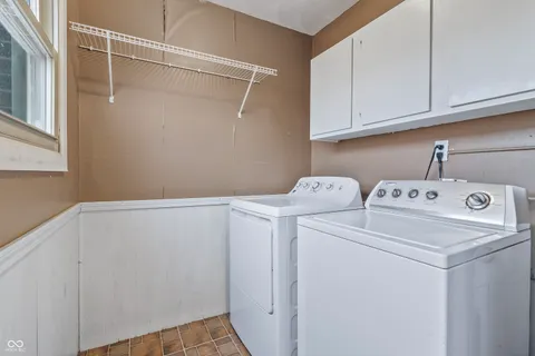 $299,900 | 10190 North Balfer Drive East, Fortville, IN 46040