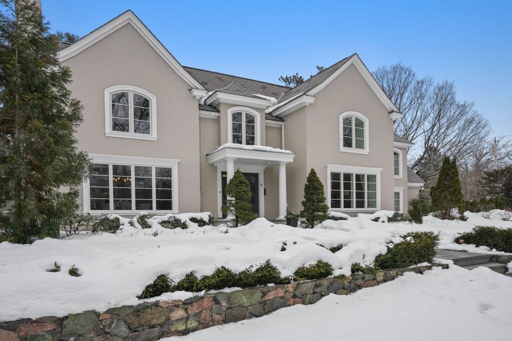 4 Woodcliff Road Wellesley, MA 02481 - Photo 3 of 37
