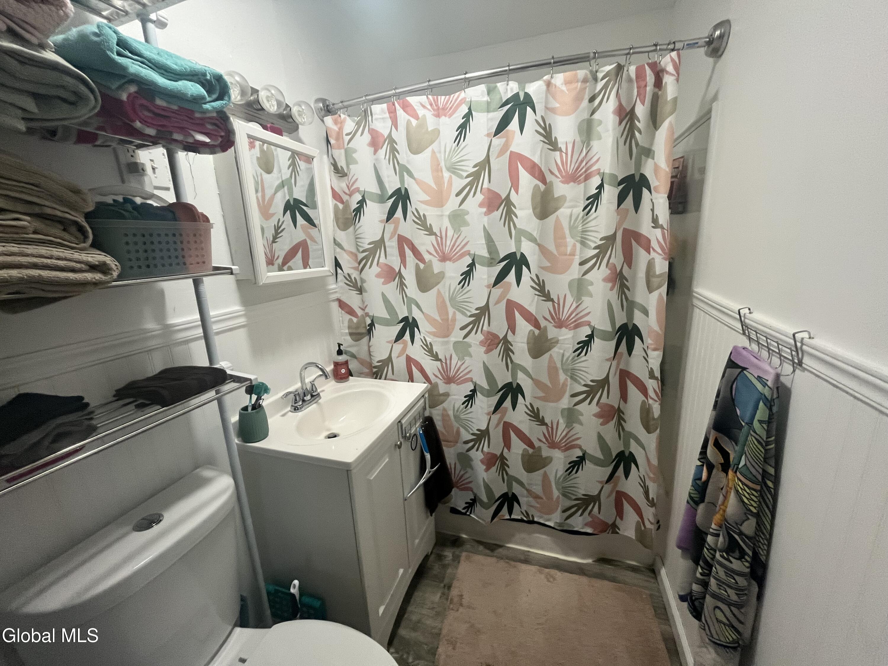 708 East Street Rensselaer, NY 12144 - Photo 18 of 29 2nd fl Bath