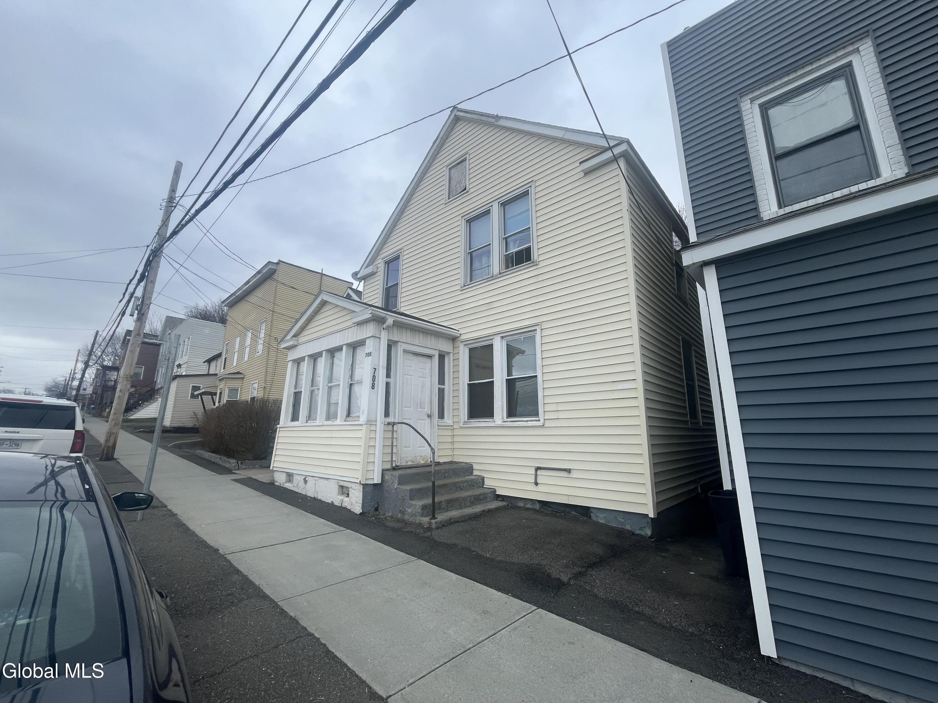 708 East Street Rensselaer, NY 12144 - Photo 2 of 29 side